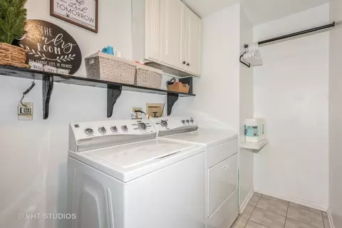 370 Ashford Cir #2, Bartlett, IL 60103 photo 12