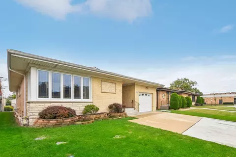 8553 W Saint Joseph Ave, Chicago, IL 60656