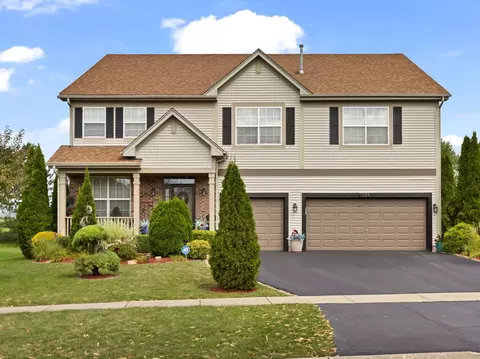 750 W Tess Ln, Round Lake, IL 60073