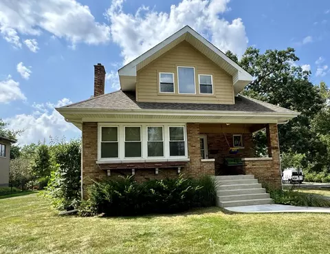 1214 Church St, Glenview, IL 60025