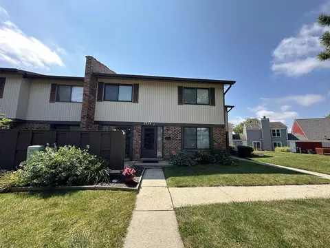 7354 Winthrop Way #1, Downers Grove, IL 60516