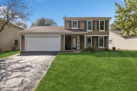 1506 Candlewood Dr, Crystal Lake, IL 60014