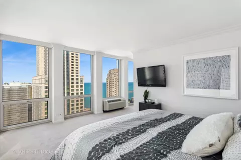111 E Chestnut St #45A, Chicago, IL 60611 photo 12