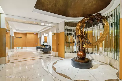 111 E Chestnut St #45A, Chicago, IL 60611 photo 31