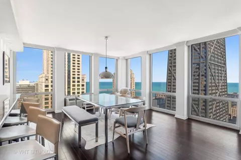 111 E Chestnut St #45A, Chicago, IL 60611 photo 4