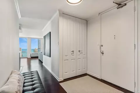 111 E Chestnut St #45A, Chicago, IL 60611 photo 11