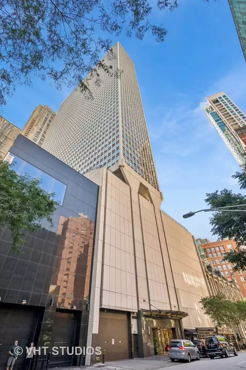 111 E Chestnut St #45A, Chicago, IL 60611