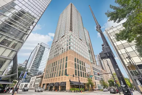 2 Erie St #3609, Chicago, IL 60611