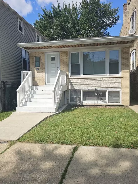 2432 N Long Ave, Chicago, IL 60639