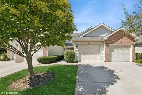 62 N Golfview Ct, Glendale Heights, IL 60139