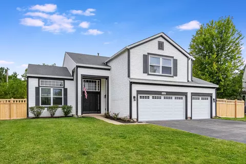 16307 S Canterbury Way, Lockport, IL 60441
