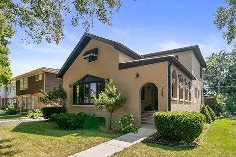 185 E Burlington St, Riverside, IL 60546