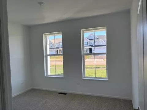 104 Ellis Rd, Algonquin, IL 60102 photo 6