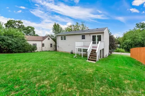 5418 Hillside Dr, Mchenry, IL 60050 photo 15