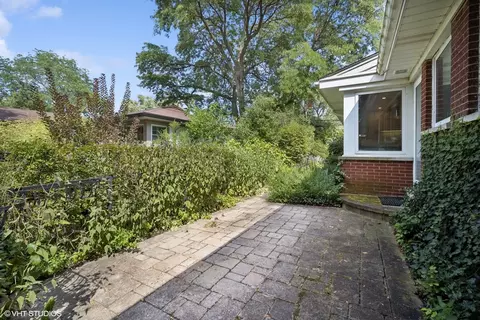 1318 Pendleton Ln, Glenview, IL 60025 photo 26