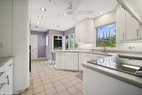1318 Pendleton Ln, Glenview, IL 60025 photo 5