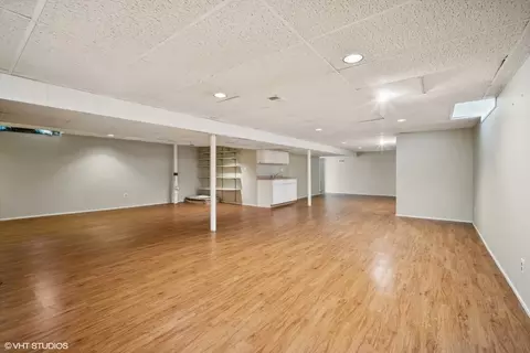 1318 Pendleton Ln, Glenview, IL 60025 photo 23