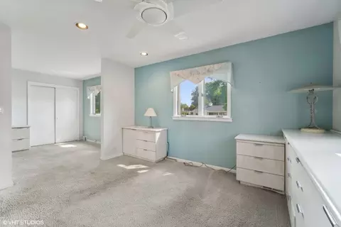 1318 Pendleton Ln, Glenview, IL 60025 photo 17