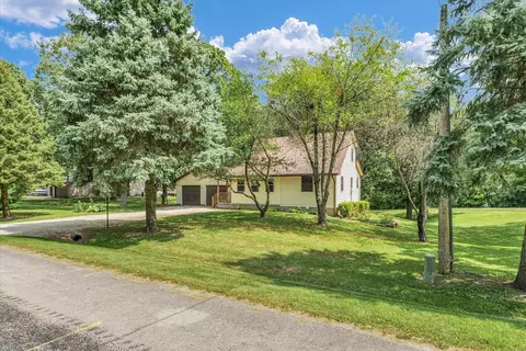 102 Dakota Dr, Loda, IL 60948