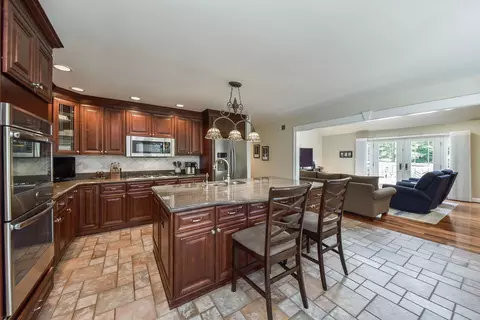 4 N445 Mountain Ash Dr, Wayne, IL 60184 photo 8