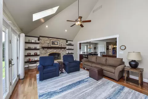 4 N445 Mountain Ash Dr, Wayne, IL 60184 photo 11