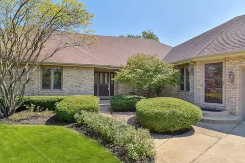 4 N445 Mountain Ash Dr, Wayne, IL 60184 photo 2