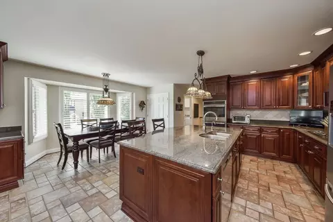 4 N445 Mountain Ash Dr, Wayne, IL 60184 photo 6