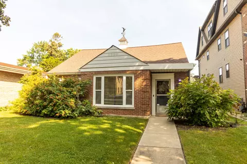 3022 W Jarlath St, Chicago, IL 60645