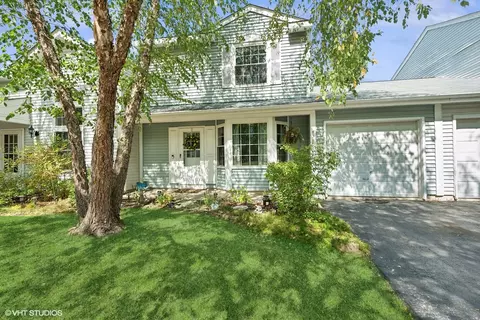 436 Newbury Dr #436, Island Lake, IL 60042