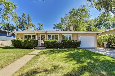 105 N Prindle Ave, Arlington Heights, IL 60004