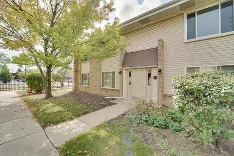 1705 Robin Walk #C, Hoffman Estates, IL 60169 photo 11