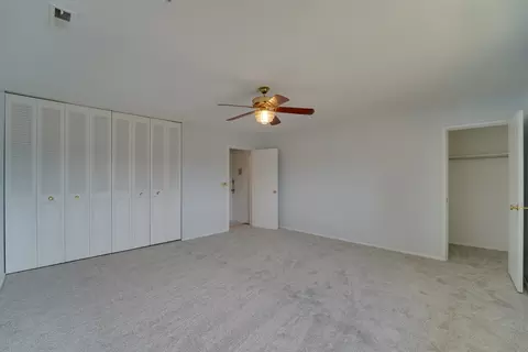 1705 Robin Walk #C, Hoffman Estates, IL 60169 photo 8