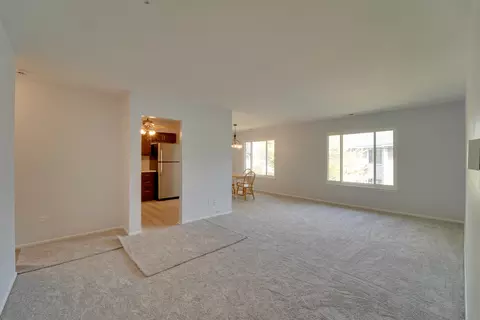 1705 Robin Walk #C, Hoffman Estates, IL 60169 photo 2