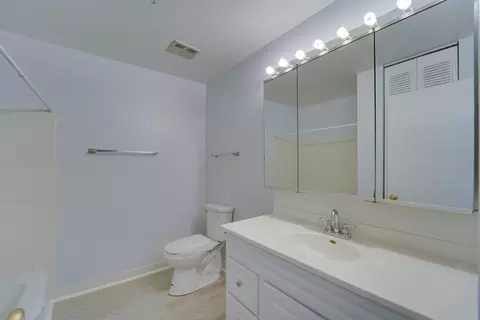 1705 Robin Walk #C, Hoffman Estates, IL 60169 photo 10