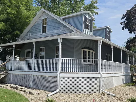 101 N Seminary St, Downs, IL 61736