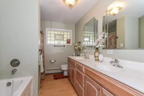 702 S Rohlwing Rd, Itasca, IL 60143 photo 11