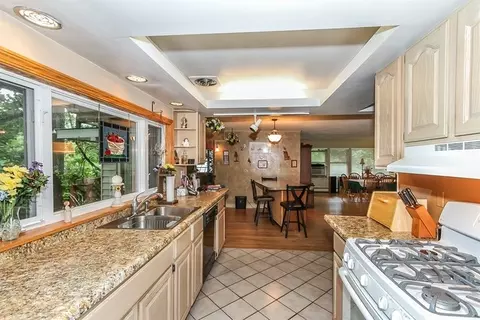 702 S Rohlwing Rd, Itasca, IL 60143 photo 7