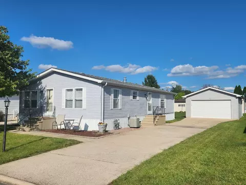 22711 S Ravisloe Ln, Frankfort, IL 60423