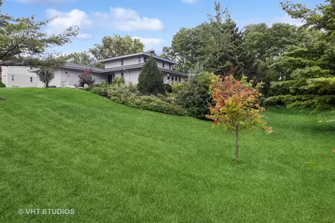 32 Emily Ln, Lemont, IL 60439