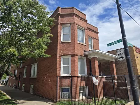 3924 W Division St, Chicago, IL 60651