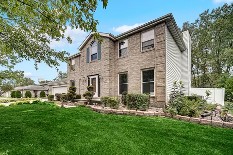 3546 S State St, Crete, IL 60417