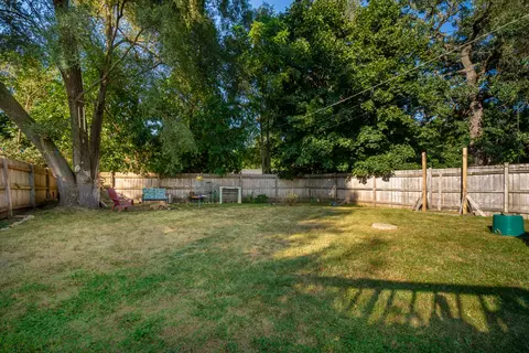 Exterior - 615 N River Rd, Mchenry, IL 60051 photo 3 of 10