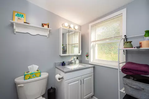 Bath - 615 N River Rd, Mchenry, IL 60051 photo 1 of 1