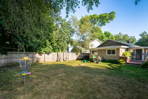 Exterior - 615 N River Rd, Mchenry, IL 60051 photo 6 of 10