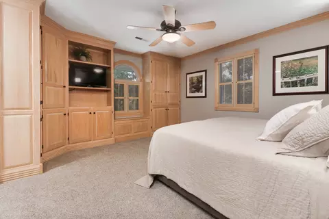 Bedroom - 2803 Capen Dr, Bloomington, IL 61704 photo 1 of 7