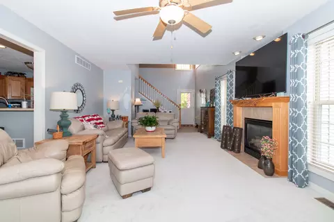 3439 Enclave Way, Normal, IL 61761 photo 6