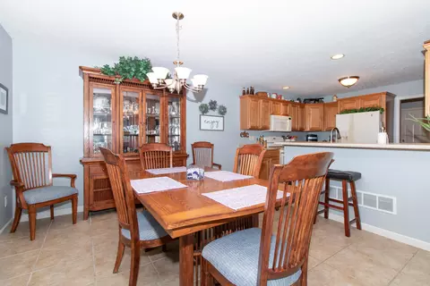 3439 Enclave Way, Normal, IL 61761 photo 7