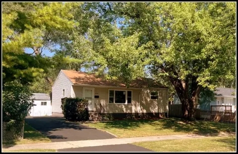 1656 Mckay St, Waukegan, IL 60087