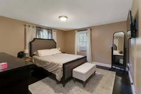 Bedroom - 501 Grant St, Normal, IL 61761 photo 2 of 5