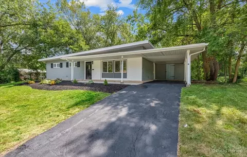 301 Tioga St, Park Forest, IL 60466